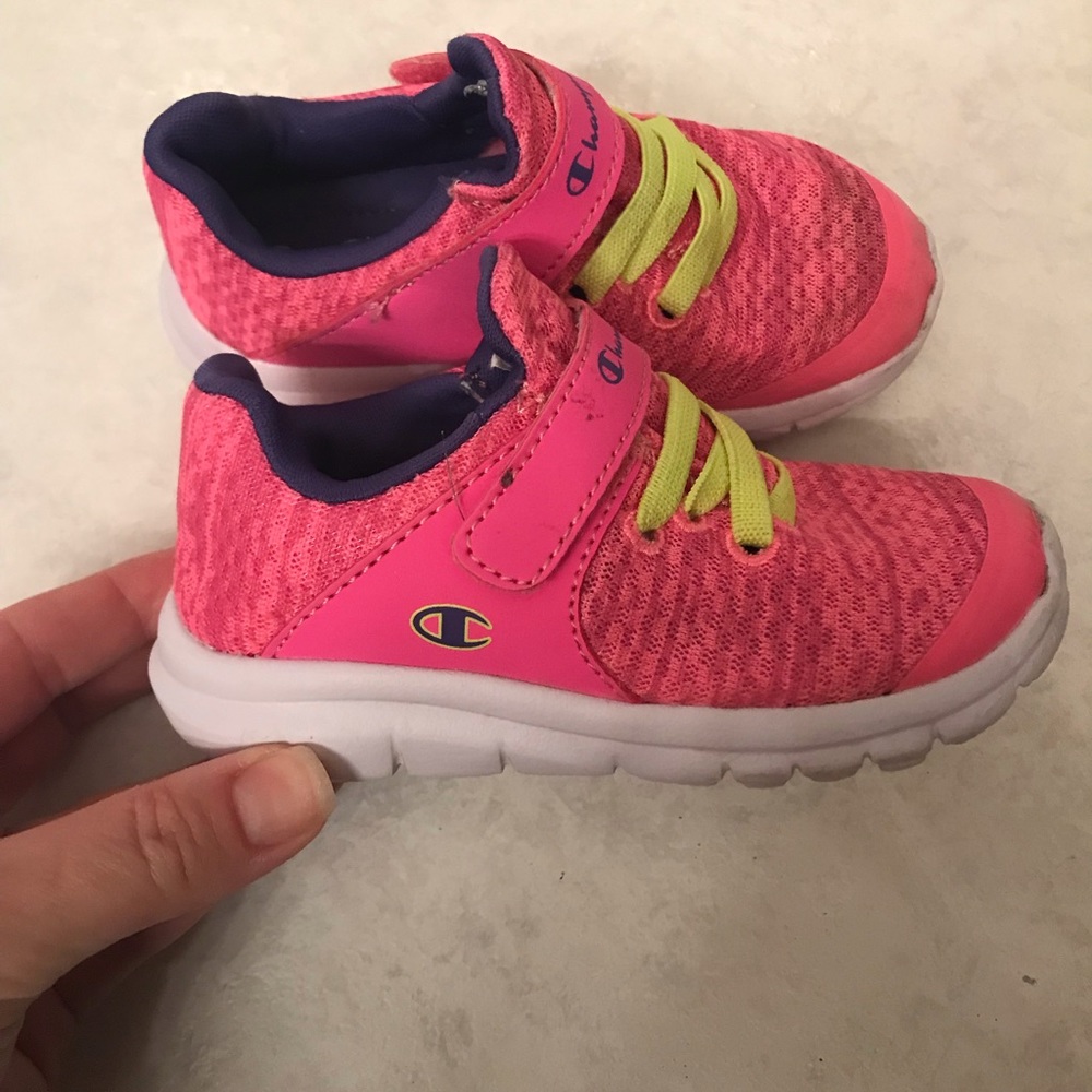 Girls Champion tennis shoes